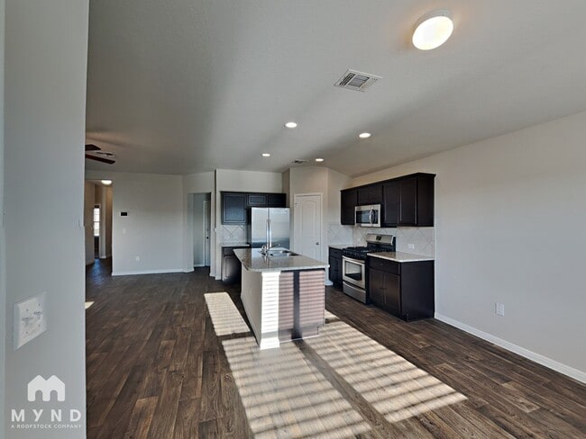 Photo - 10808 Seguin St