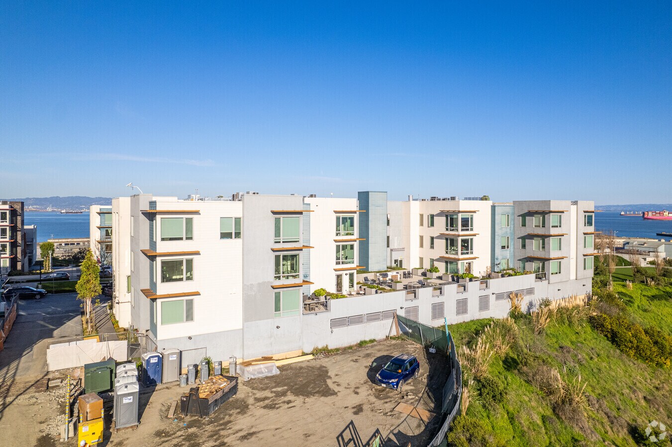 Alt. Exterior - Monarch