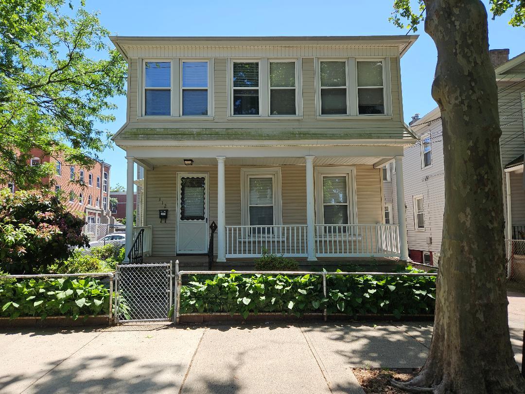 Photo - 312 St John St (New Haven, CT)