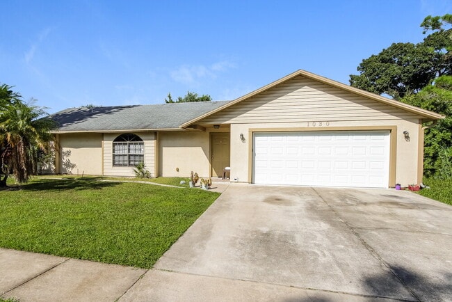 Building Photo - 1030 Hermosa Dr