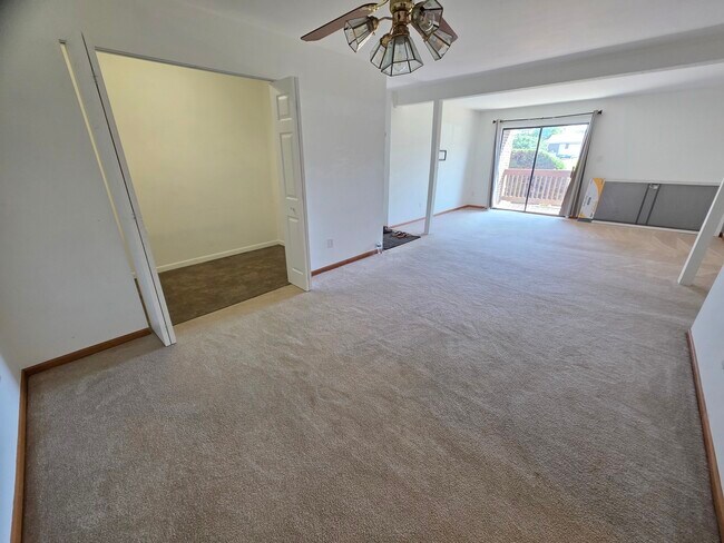 801 Brook Dr
