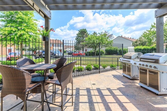 Photo - Park Club Apartments