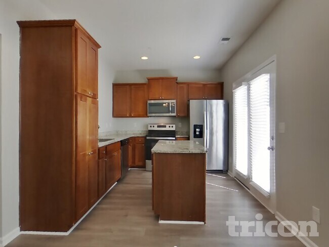 Photo - 309 Woodfern Ct