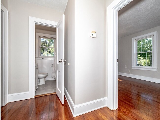 Photo - NEWLY RENOVATED 2 bedroom 1 bath apartment... Unit 1