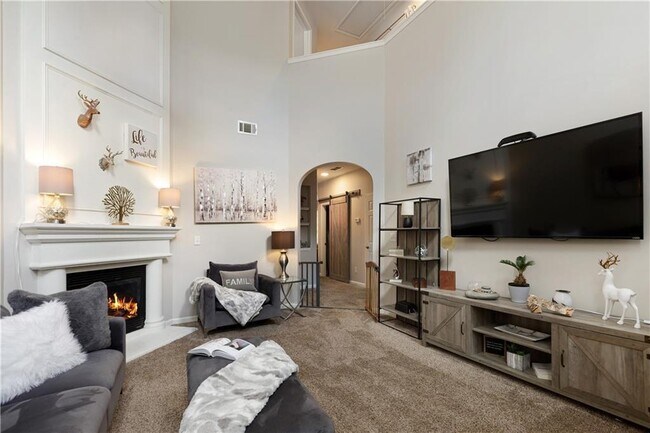 Photo - 475 Grayson Way