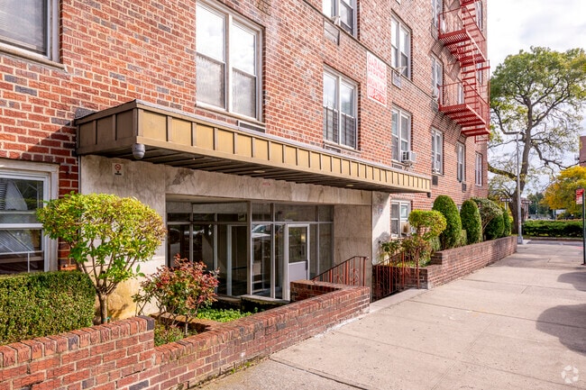 Building entrance - 2685 Homecrest Ave