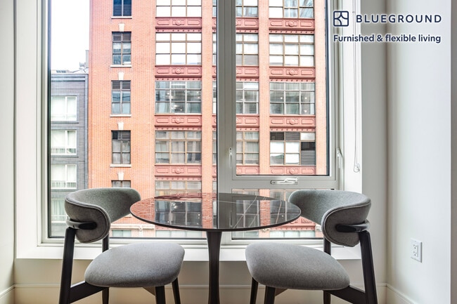 312 W 43rd St Unit SI FL4-ID2271