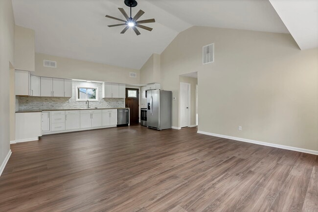 Photo - 5170 Fairfield Beach Rd NE