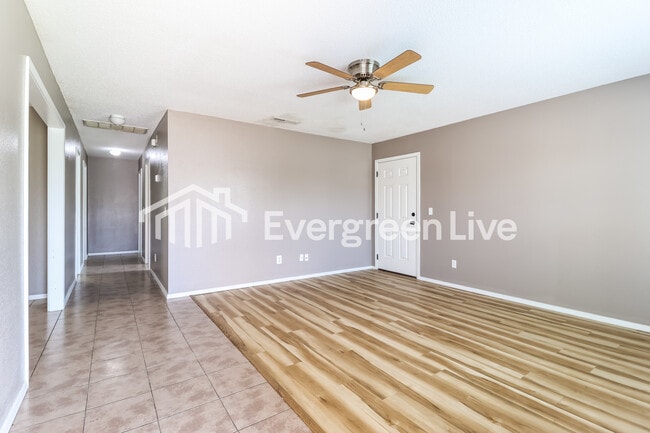 Photo - 1953 S 11th Pl