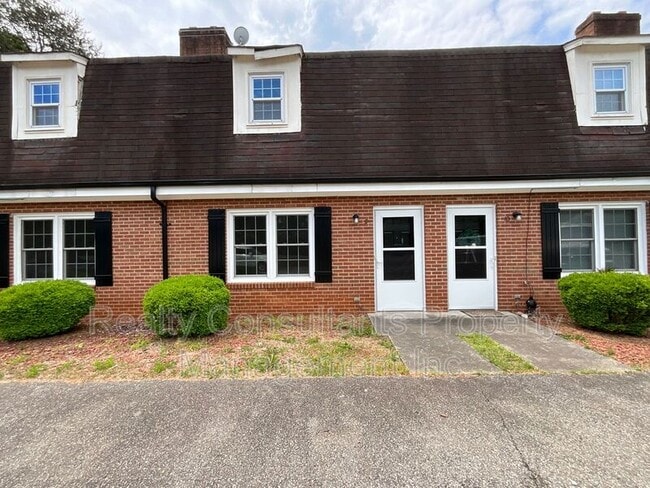 Building Photo - 1156 Smith Rd