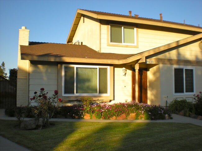 Building Photo - 18630 Del Rio Pl Unit D Rental