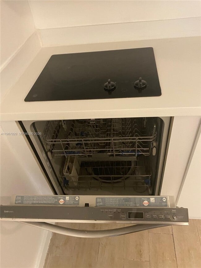 Photo - 1611 Meridian Ave Unit 106