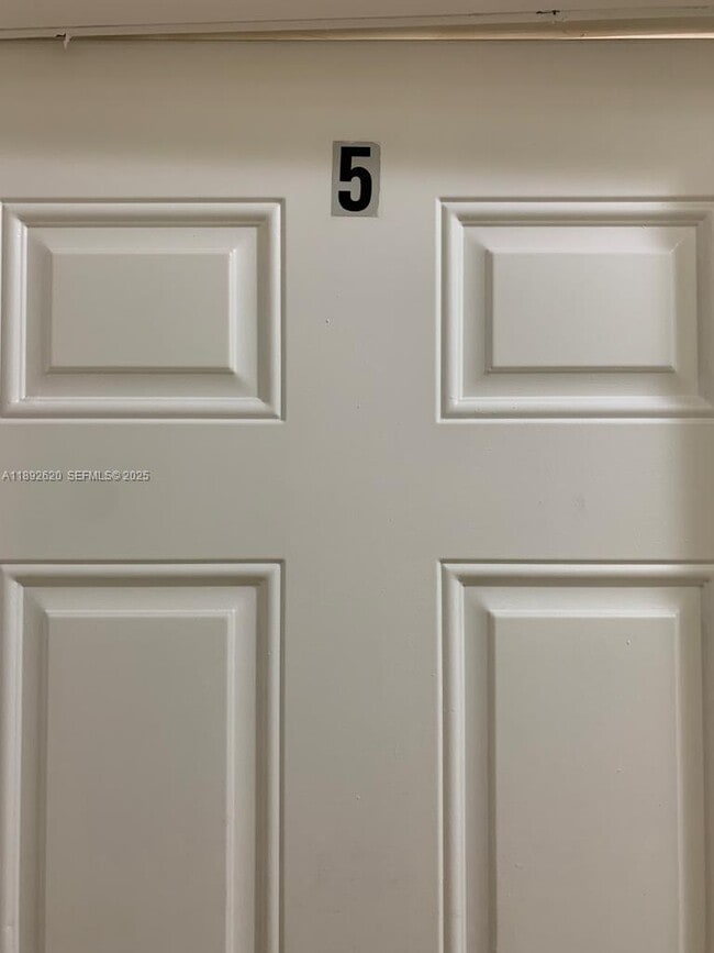 Photo - 545 Michigan Ave Unit 5