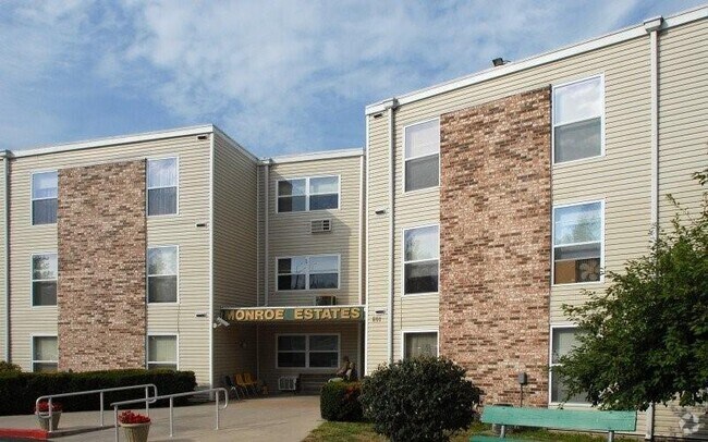 Building Photo - 601 N Monroe St Rental