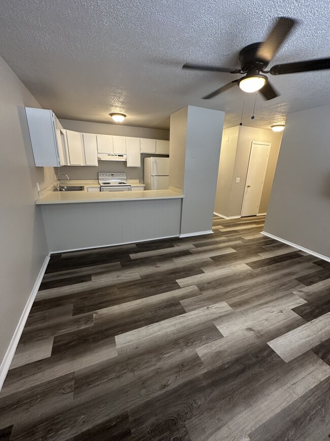 Building Photo - Badger on Jackson Rental