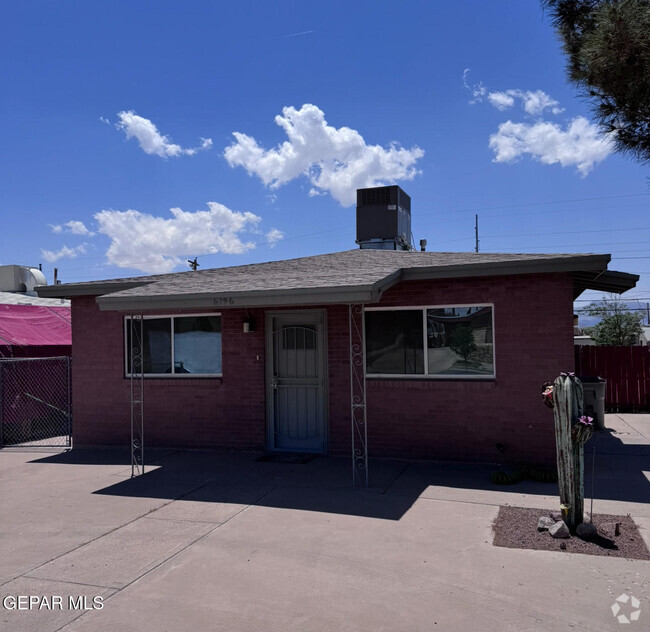 Building Photo - 6146 Cleveland Ave Rental