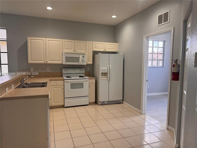 Photo - 1969 Freeport Dr