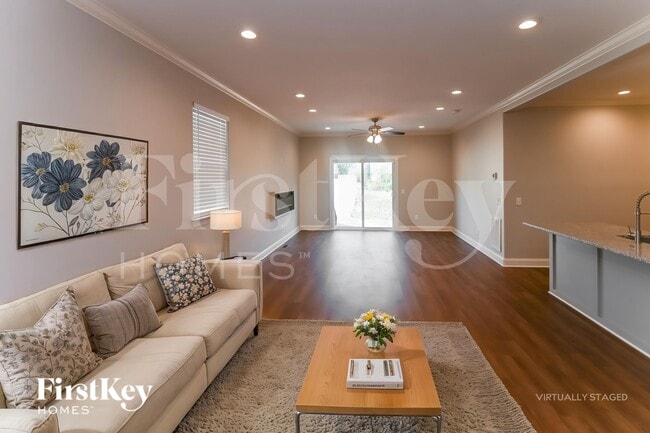 Photo - 1250 Pless St NW