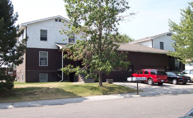 Building Photo - 234 Aristocrat Dr