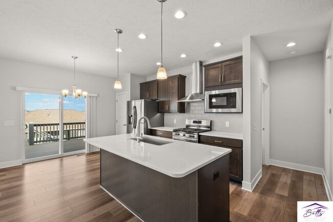 Photo - MUST SEE 4 BEDROOM/3 BATHROOM
