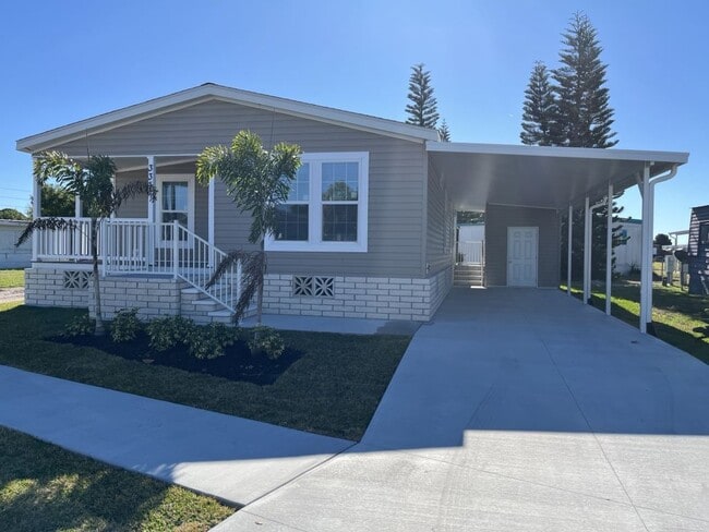 Building Photo - 331 Peck St