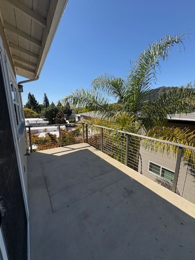 Photo - 491 N Chorro St
