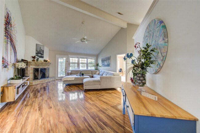 Building Photo - 7027 Brockington Dr