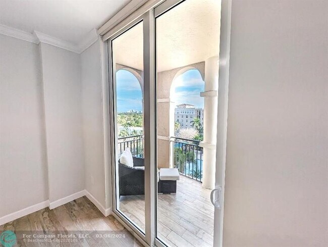 Photo - 520 SE 5th Ave