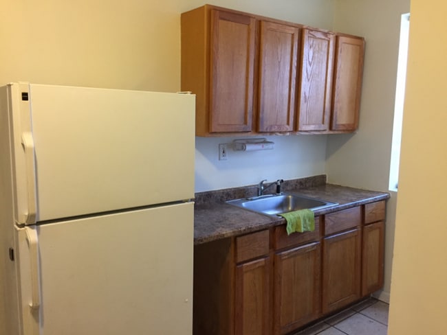 4851 S Ashland Ave Unit 3R