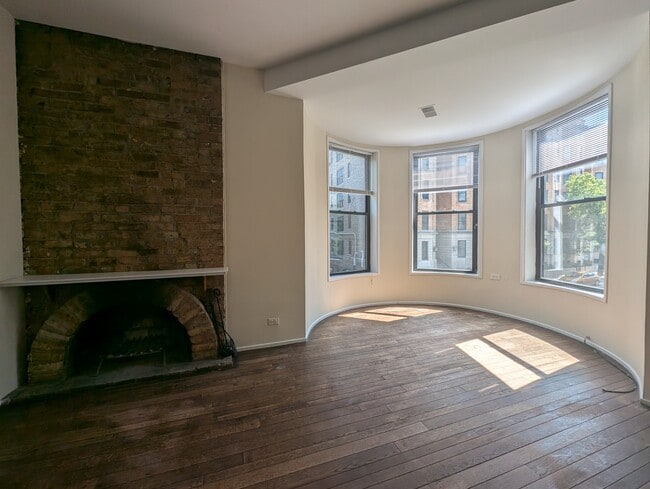 Photo - 600 W Surf St Unit 2