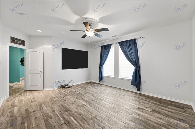 Photo - Incredible Gem by Galleria - 2/2.5 Townhom...