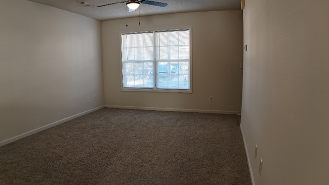 Photo - 221A Springfield Cir Unit A