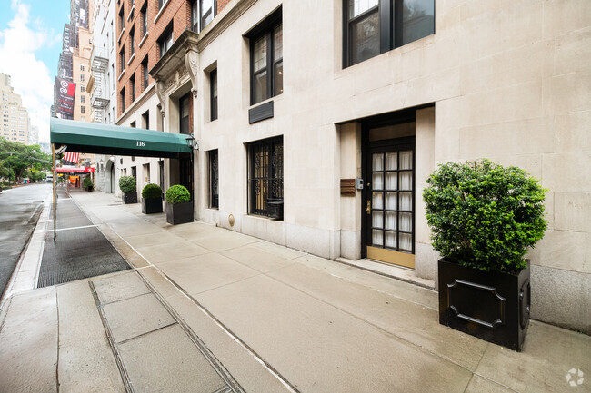 Building Photo - 116 E 63rd St Rental