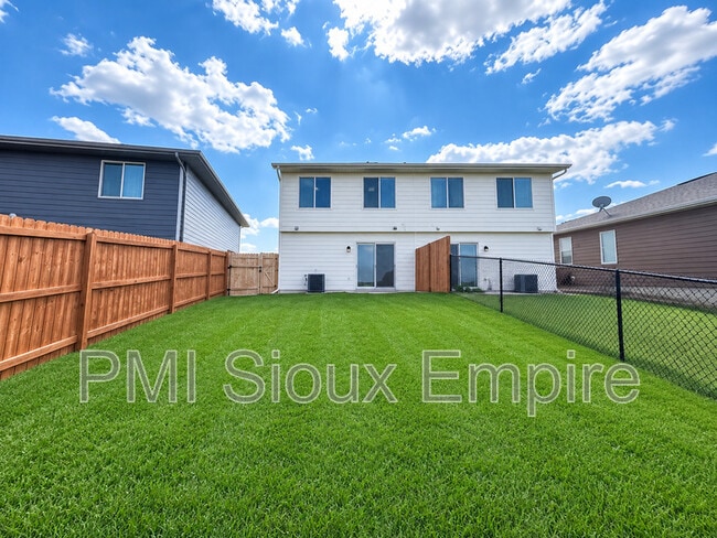 Photo - 9600 W Broek Dr
