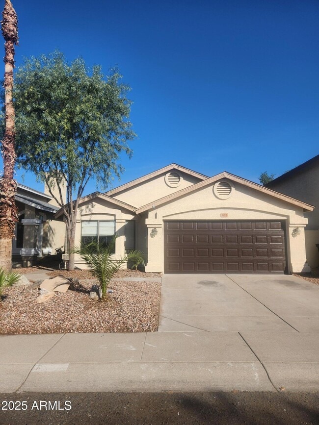 Photo - 802 E Rosemonte Dr