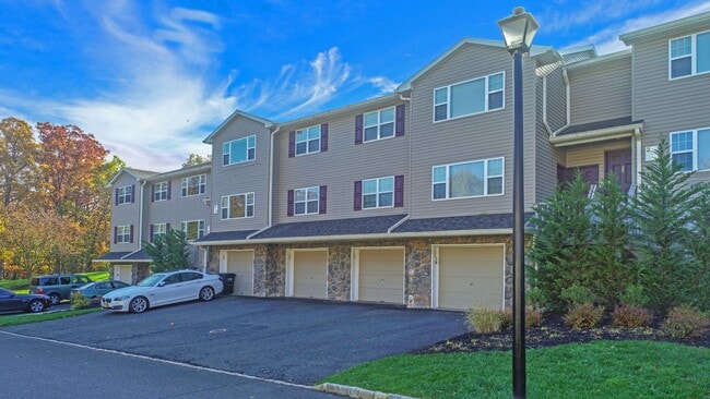 Photo - Bridgewater Oaks Apts