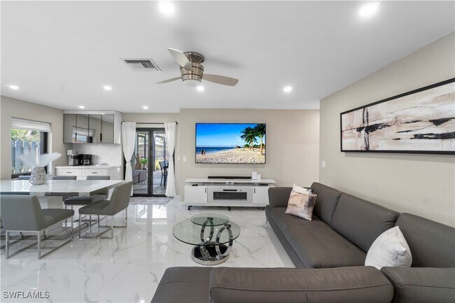 Photo - 659 108th Ave N