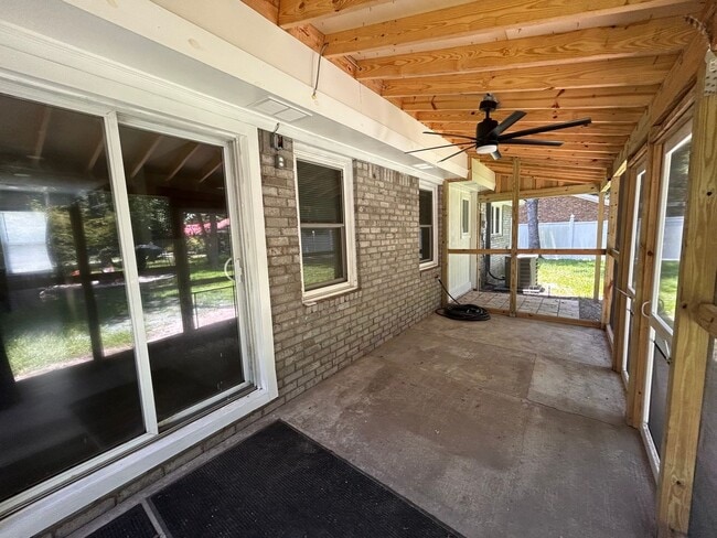 Photo - Beautifully Renovated 3BR Home in Summerville