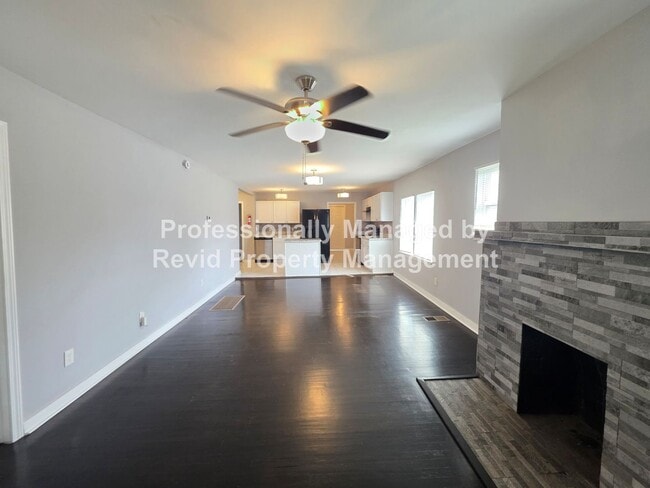 Photo - 3 Bed 1.5 Bathroom Home!!!!