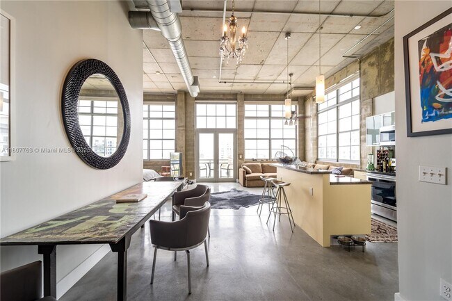 Photo - 444 NW 1st Ave Unit 405