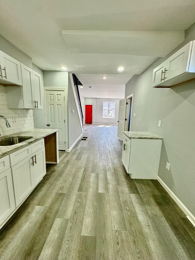 Photo - 2925 W Susquehanna Ave