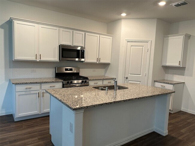 Photo - 768 Hawthorn St