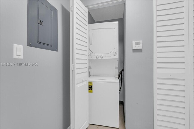 Photo - 185 SE 14th Ter Unit 1611