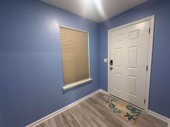 Photo - 128 Bluebeech St