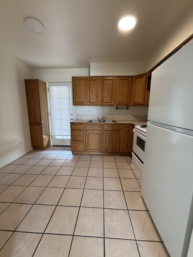 Photo - Townhome For Rent