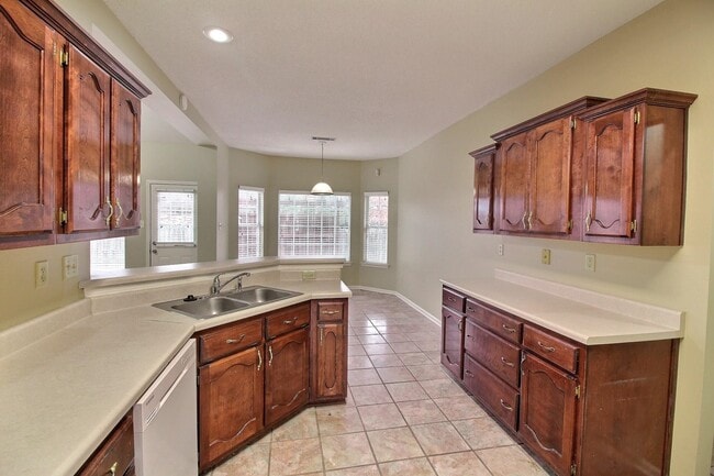 Photo - 1291 Rain Hollow Cir W