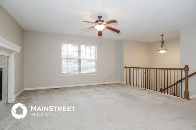 Photo - 805 Emerson Dr