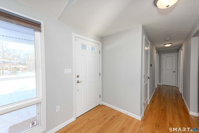 Photo - 49 Kimberly Cir