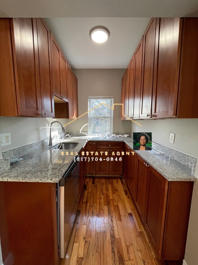 Photo - 11 Abbotsford St