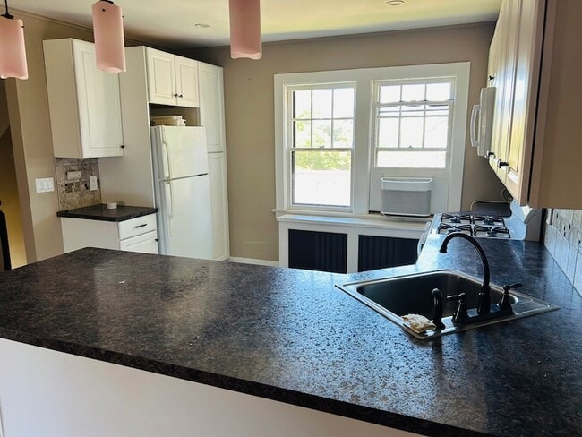 Photo - 11 Elliott Pl